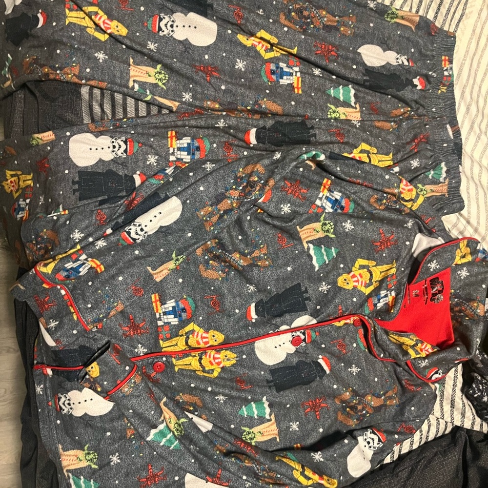 boys sz m star wars pjs